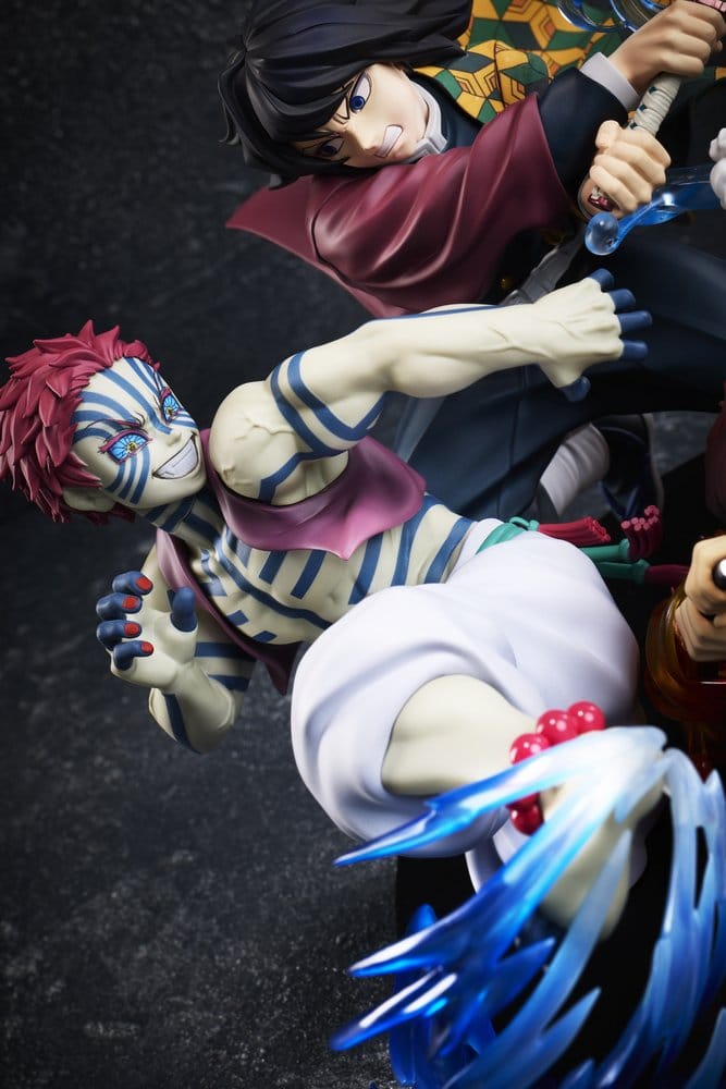 Demon Slayer: Kimetsu no Yaiba - Tanjiro Kamado & Giyu Tomioka & Akaza – Bild 5
