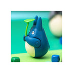 Mein Nachbar Totoro Figur mit rundem Boden Mid Totoro with leaf 6 cm – Bild 2