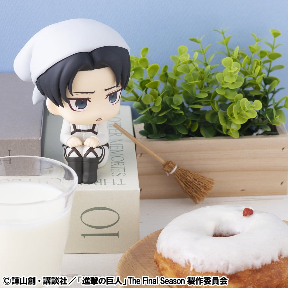 Attack on Titan - Look Up PVC Statuen Levi Cleaning up Ver. & Mikasa Ackerman (with gift) Figur – Bild 15