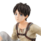 Attack on Titan - G.E.M. Series PVC Figuren 2er-Pack Eren Yeager & Squad Captain Levi Palm Size Figur – Bild 9